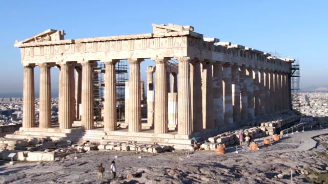 L'Acropole , mégastructure de la Grèce antique,